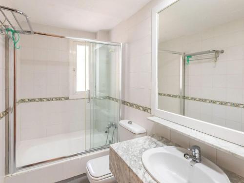 Charming Apartment In Roquetas De Mar With Terrace