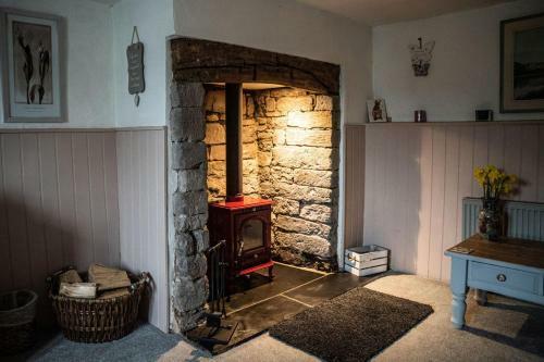 Charming 2 Bed Cottage In North Molton With Hottub