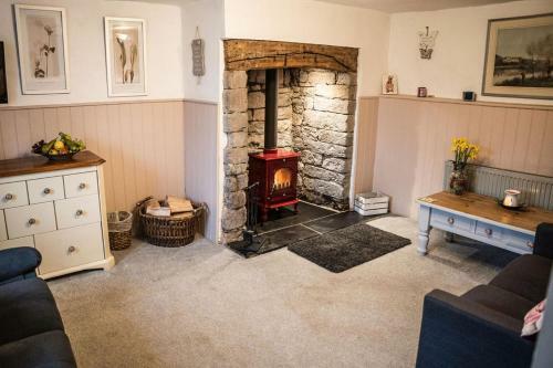 Charming 2 Bed Cottage In North Molton With Hottub