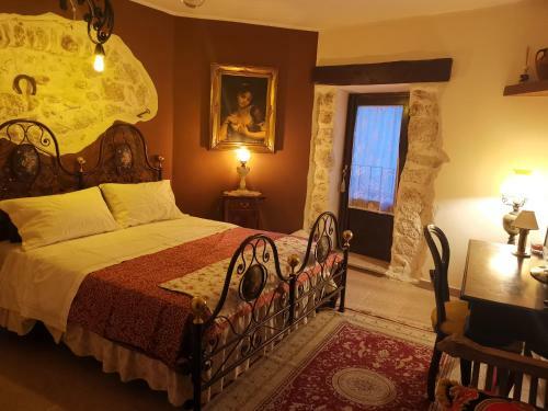 Hotel Albergo Diffuso La Castellana ? Camera Della Dama?