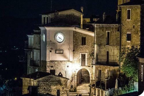 Hotel Albergo Diffuso La Castellana ? Camera Della Dama?