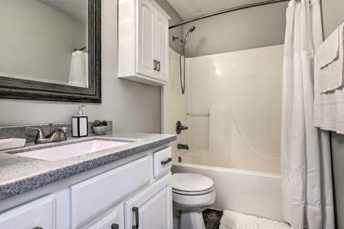 Pet-friendly Omaha Family Home With Bbq Deck!