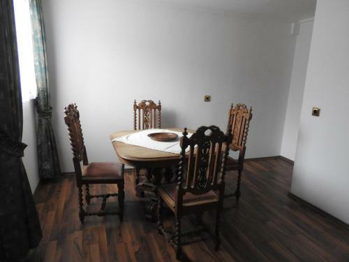 Apartamento Fernblick �ber Den D�chern Von Neroth