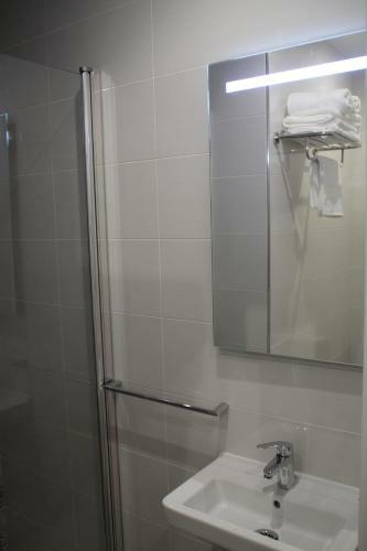 Hostal Baixo A Lua Rooming