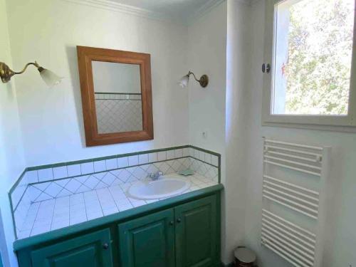 Pretty Holiday Home With Private Garden And Communal Pools, Grimaud
