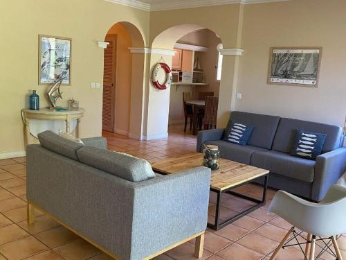 Pretty Holiday Home With Private Garden And Communal Pools, Grimaud
