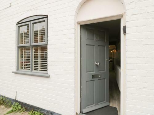 5 Bull Street