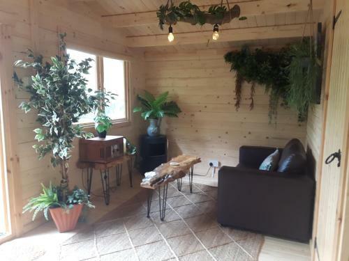 Jungle Cabin In Sutton Coldfield