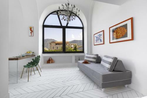 Hostal Iommella Luxury Rooms