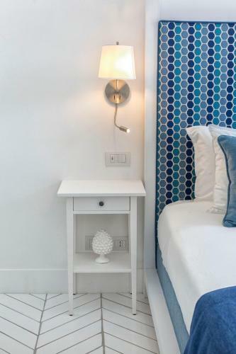Hostal Iommella Luxury Rooms