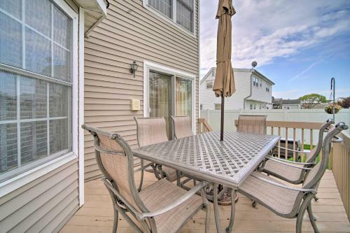 Spacious Brigantine Home About 1 Block To Beach!
