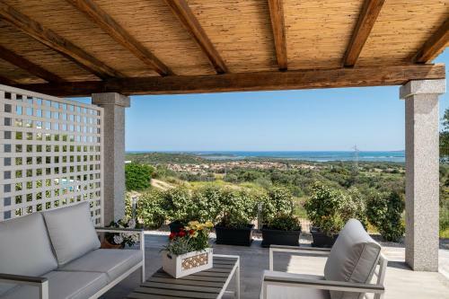 Hostal Coro E Bentu Rooms & View