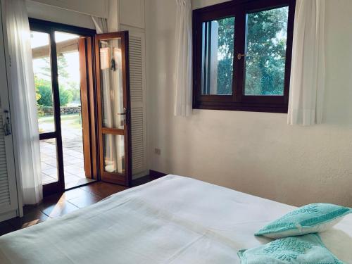 Bouganvilla By The Beach - San Teodoro 1