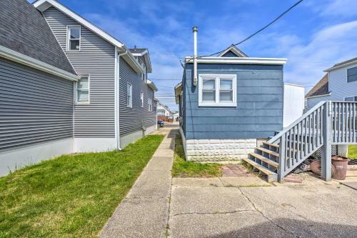 Adorable Wildwood Cottage With Boardwalk Access
