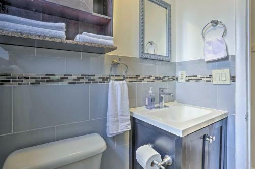 Laid-back Weehawken Apartment About 3 Mi To Nyc!