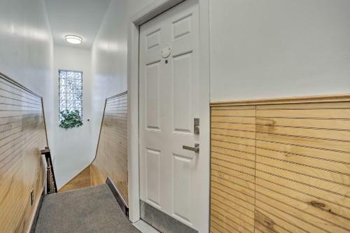 Laid-back Weehawken Apartment About 3 Mi To Nyc!