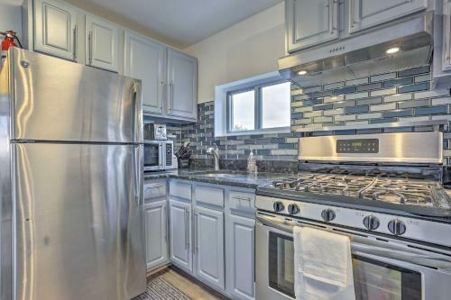 Laid-back Weehawken Apartment About 3 Mi To Nyc!