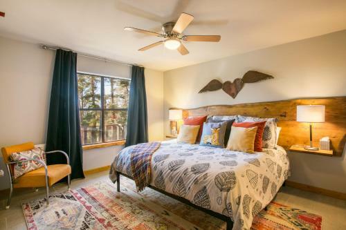 Beautiful Mountain Living At 9800 Above Sea Level