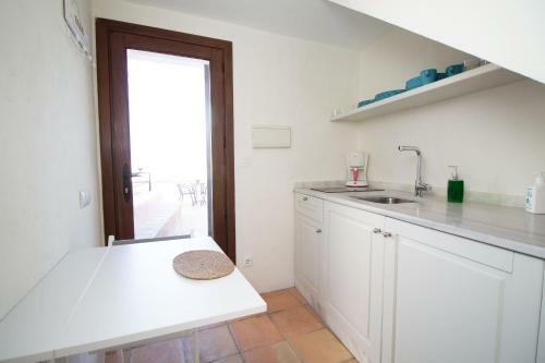 Tarifa Apartamentos Los Silos By Lightbooking