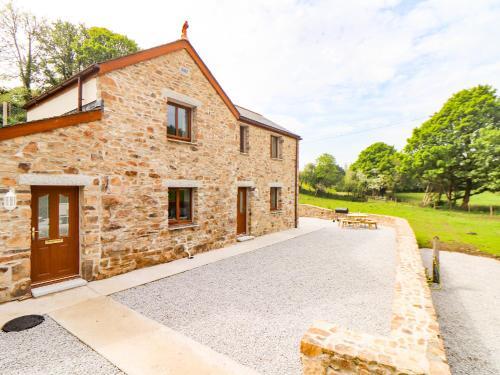 Chycoose Barn