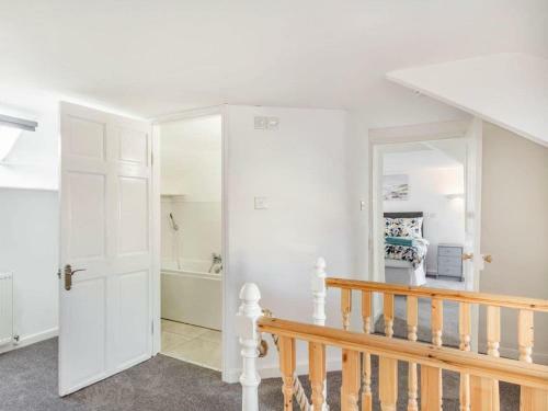 Impeccable Period 3-bed Villa In Torquay