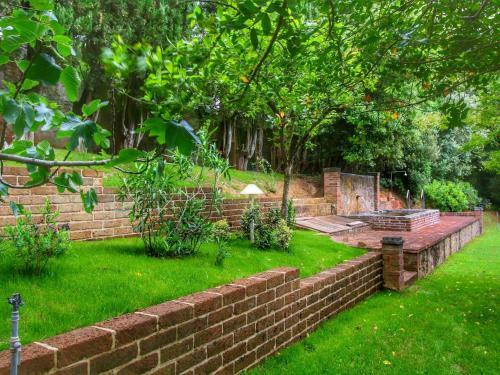 Cozy Villa In Sinalunga With Terrace