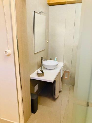 Hostal La Lupinella Room