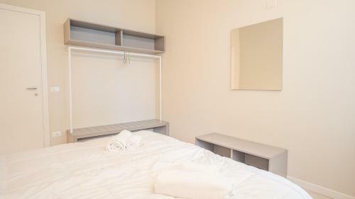Sweet Lake Apartment - Italian Homing
