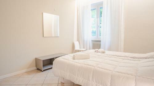 Sweet Lake Apartment - Italian Homing