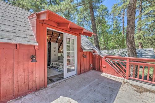 Woodsy New Mexico Abode With Fire Pit And Grill!