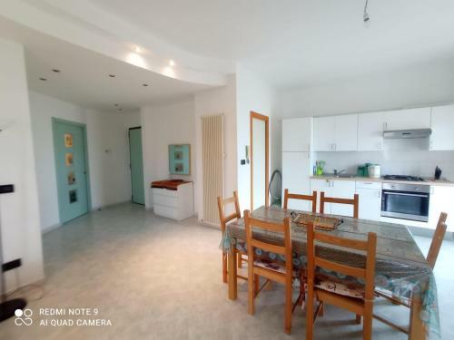Apartamento Alloggio Fronte Mare E Vista Castello