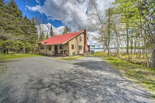 Lake Pleasant Family Home With Canoe And Kayaks!