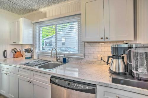 Saratoga Springs Cottage Fire Pit, Boat Dock