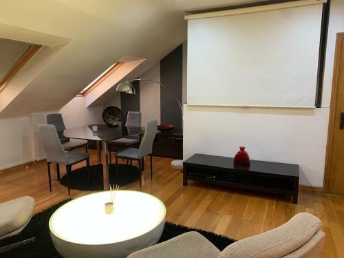 Apartamento �tico Con Vistas Al Mar