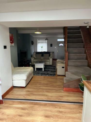 Ben And Emz House