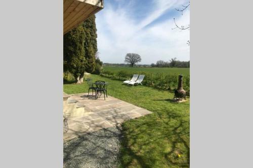 Secluded Log Cabin In Beautiful Private Gardens