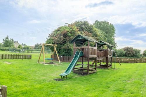 The West Bay Cottages - 3 Bedroom Cottages