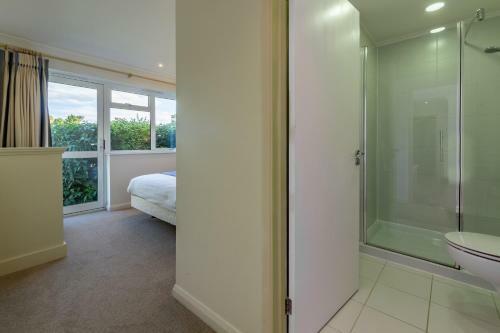 The West Bay Cottages - 3 Bedroom Cottages