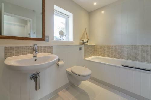 The West Bay Cottages - 1 Bedroom Cottages