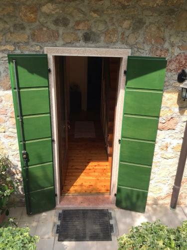 Apartamento Casa Jessica Albisano Vista Lago