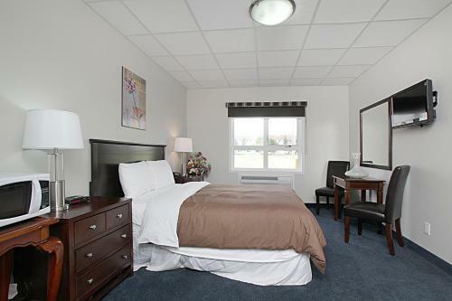 Hotel Alberta Inn & Suites