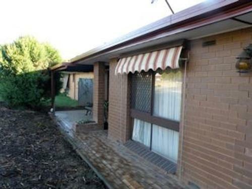 Hendersons Houses