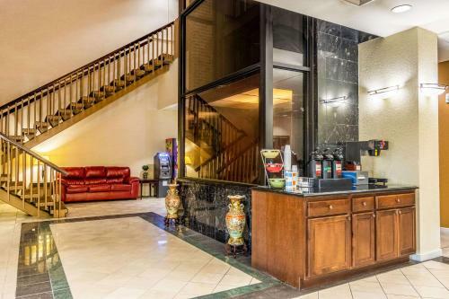 Clarion Hotel Central