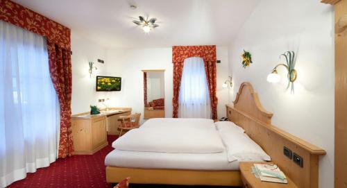 Hotel Garn� Laura