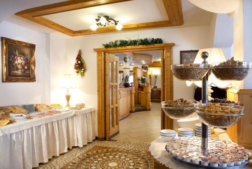 Hotel Garn� Laura