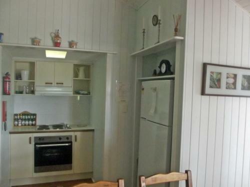 Montville Holiday House