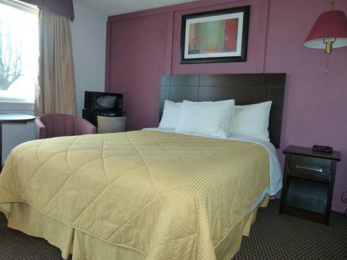 Country Squire Motel