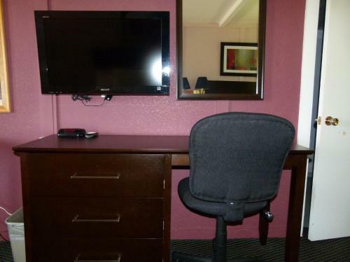 Country Squire Motel