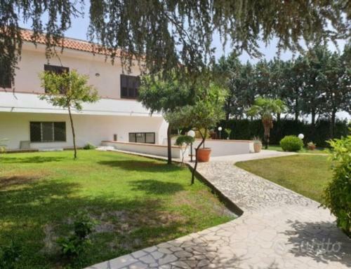 Apartamento Giardini Saraceni