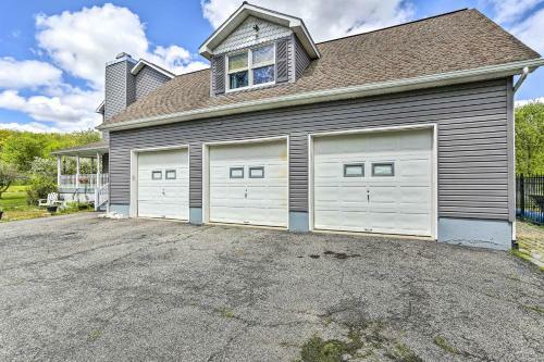 Beautiful Pine Bush Retreat With Private Pool!